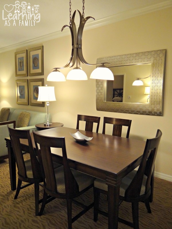 Dining room at a Sheraton Vistana Resort Villa